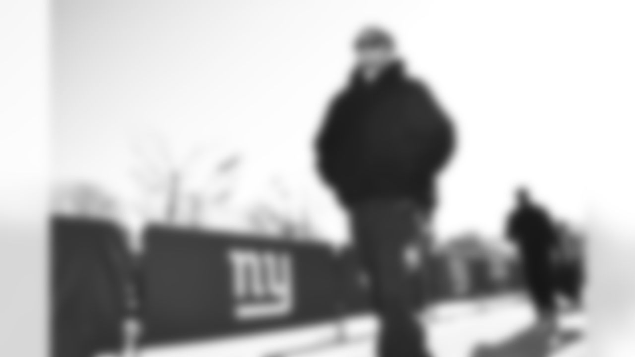 TE Theo Johnson (84)