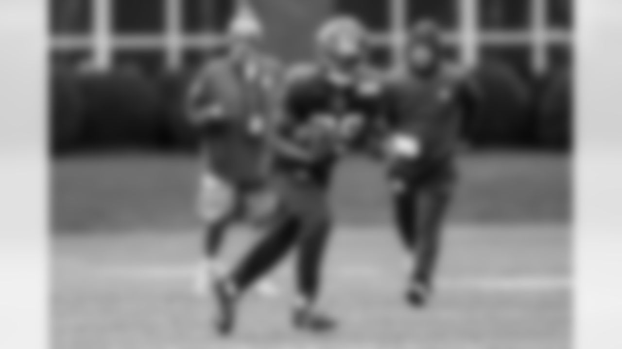 RB Tyrone Tracy Jr. (29)