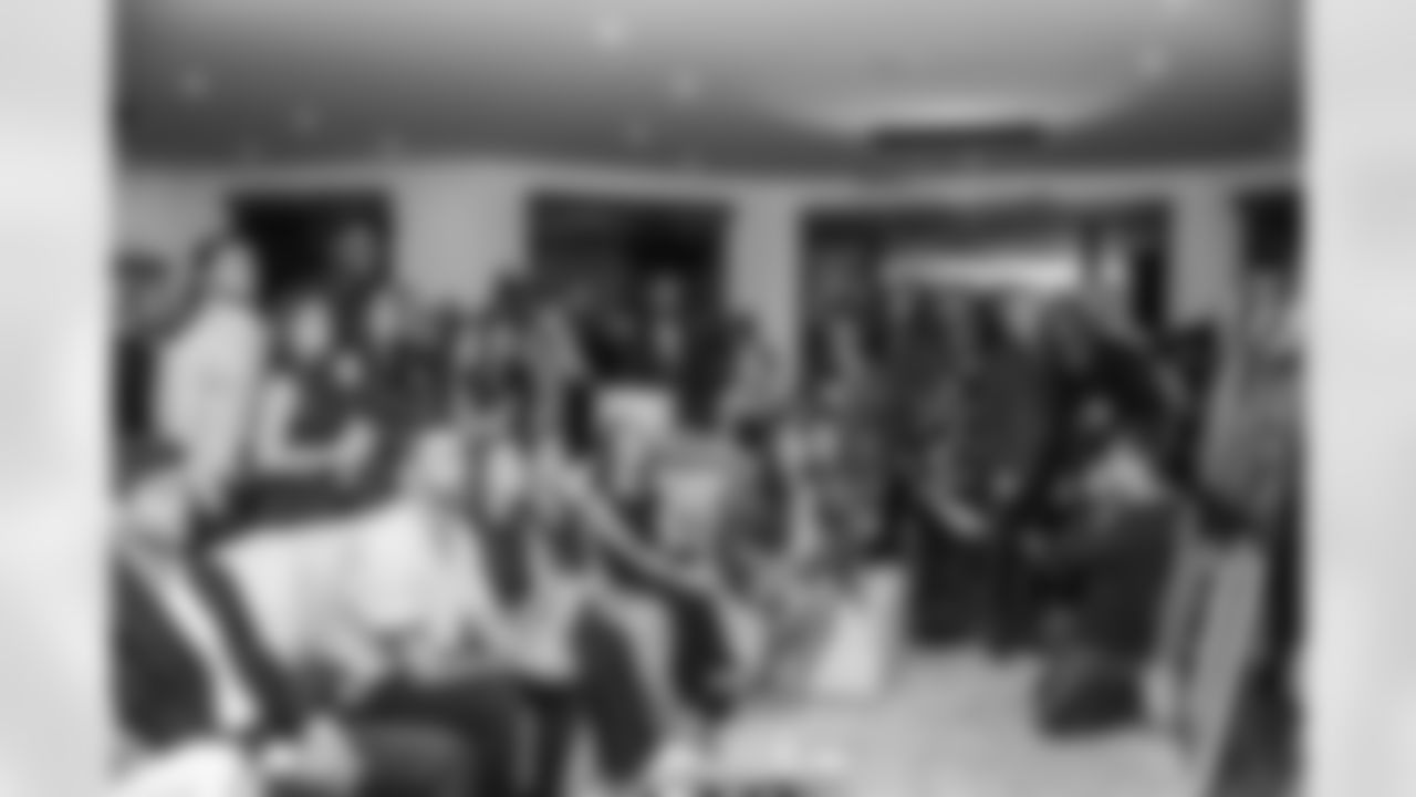 ILB Bobby Okereke (58)