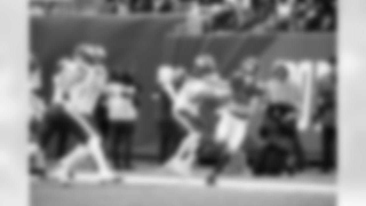 WR Gunner Olszewski (80)