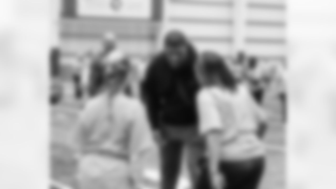 New York Giants defensive tackle Roy Robertson-Harris (95)