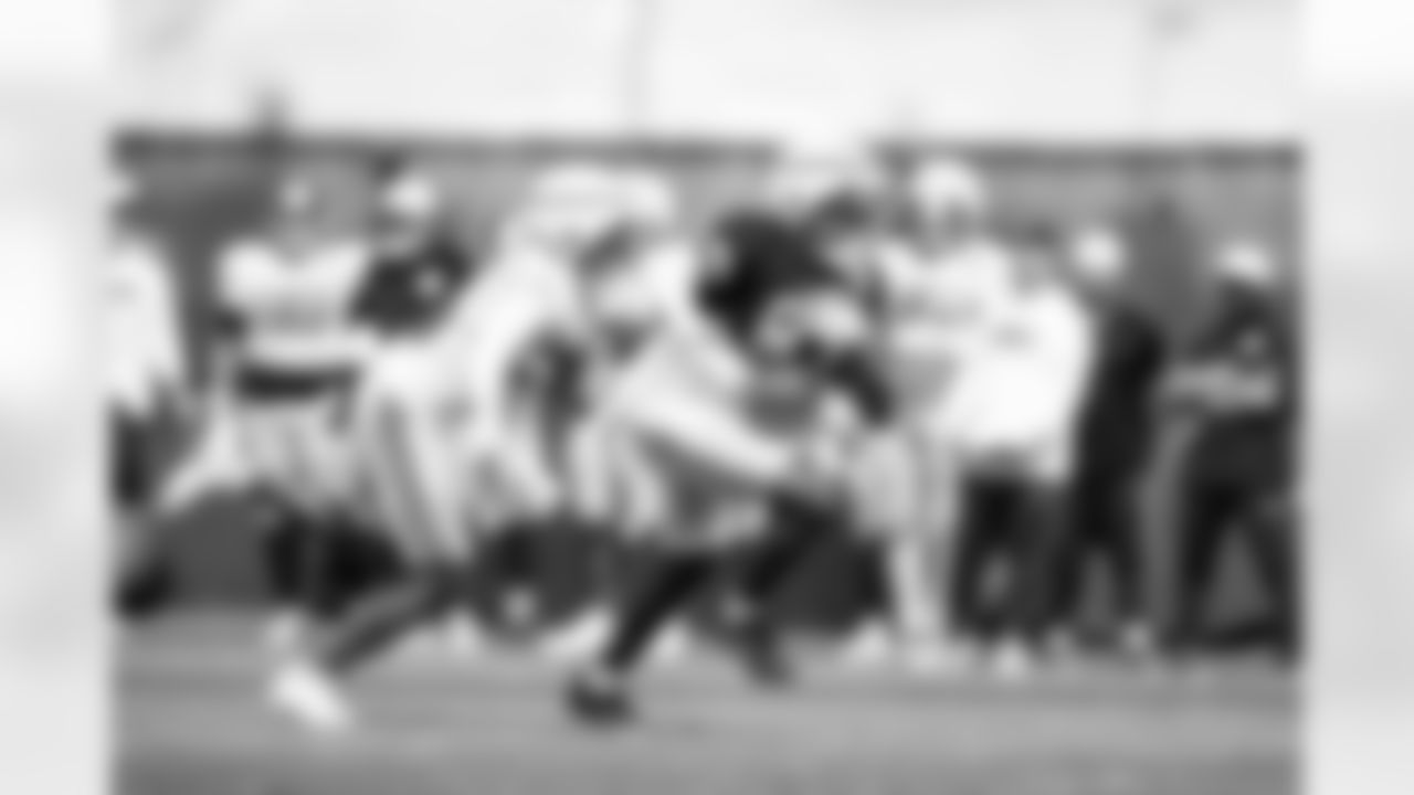 WR Beaux Collins (8)