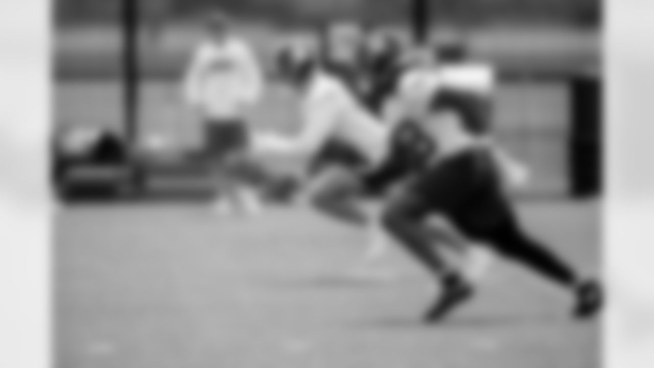 ILB Bobby Okereke (58)