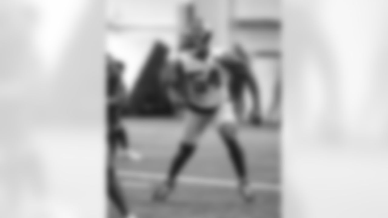 ILB Dyontae Johnson (54)