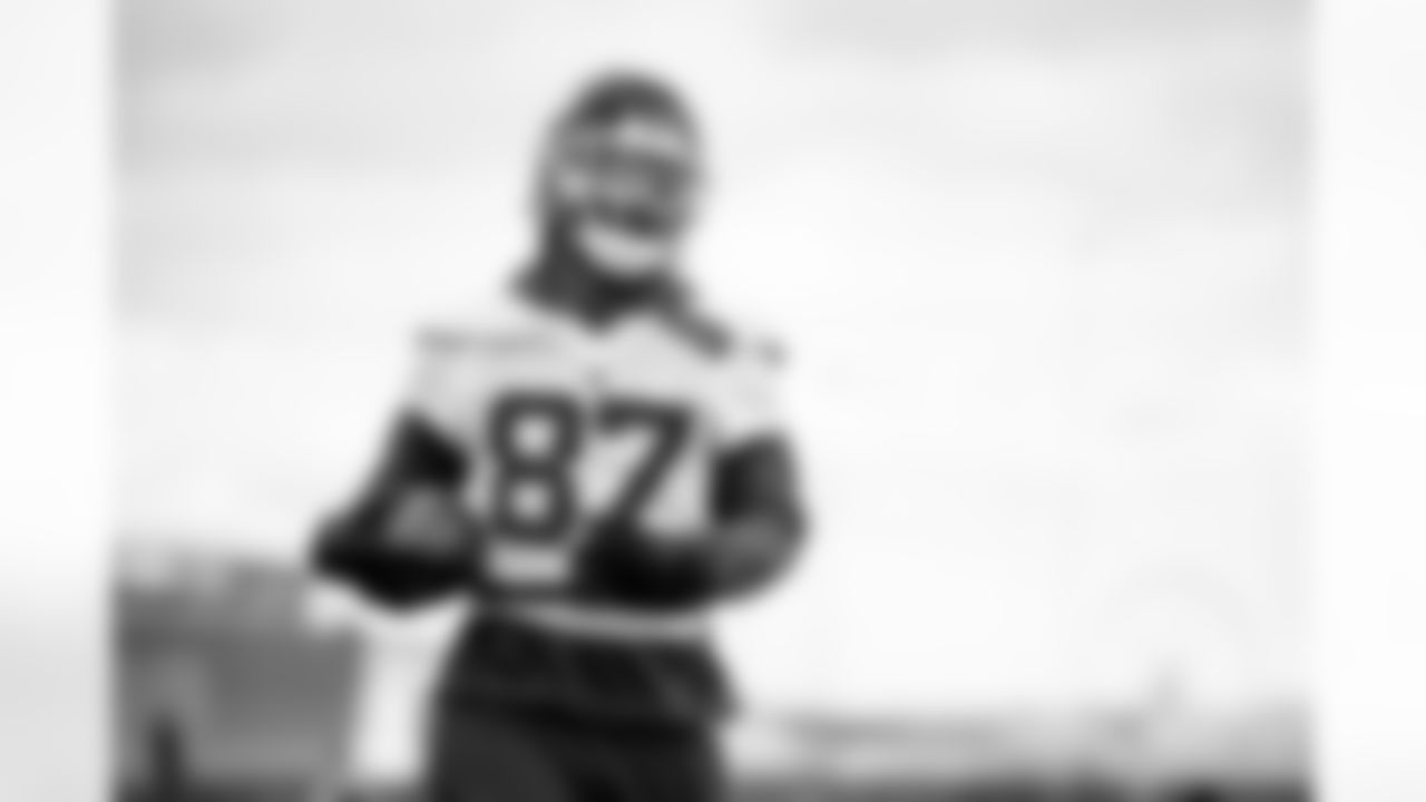 WR Ihmir Smith-Marsette (87)