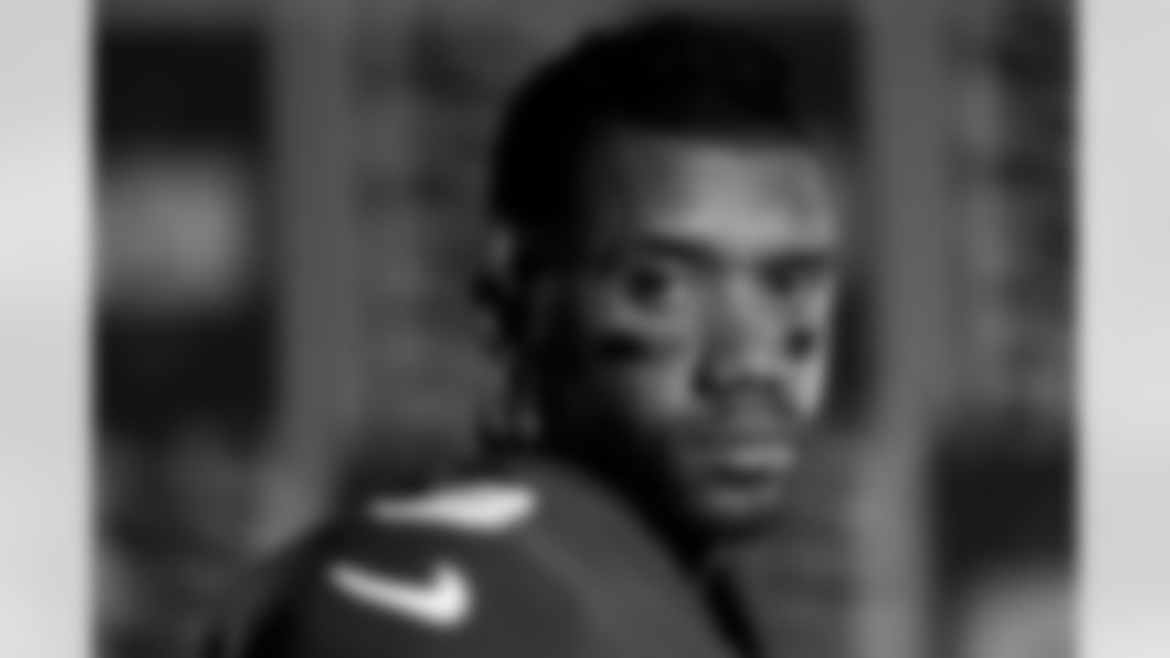QB Russell Wilson (3)