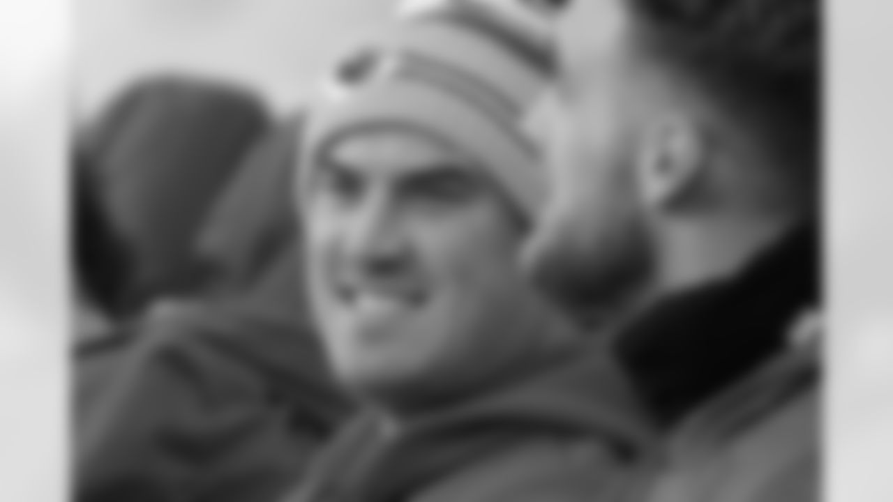 Kansas City Chiefs quarterbacks coach Mike Kafka during pre-game warmups before an NFL wild-card playoff football game, Sunday, Jan. 16, 2022 in Kansas City, Mo. (AP Photos/Reed Hoffmann)