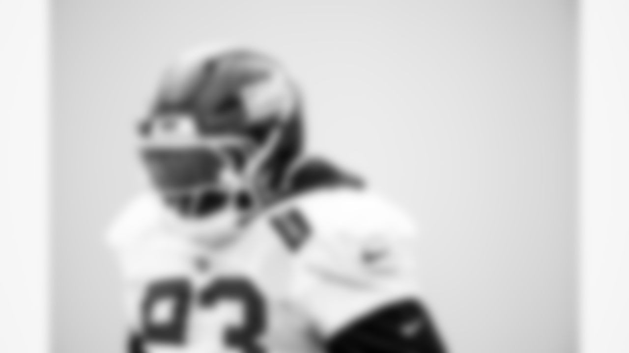 DL Rakeem Nuñez-Roches (93)