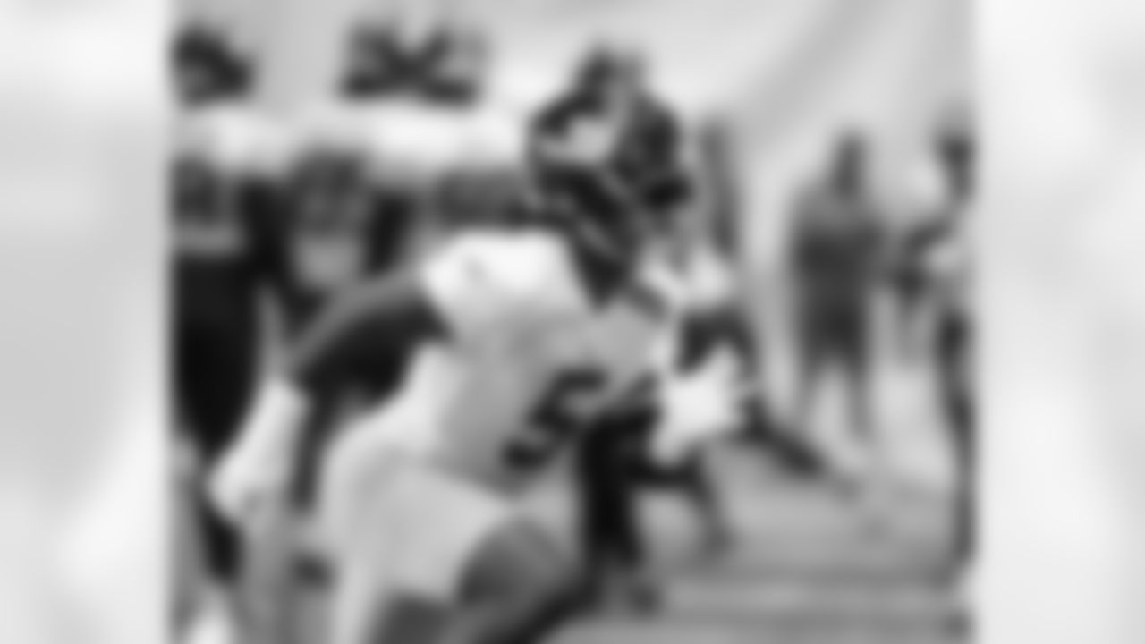 OLB Kayvon Thibodeaux (5)