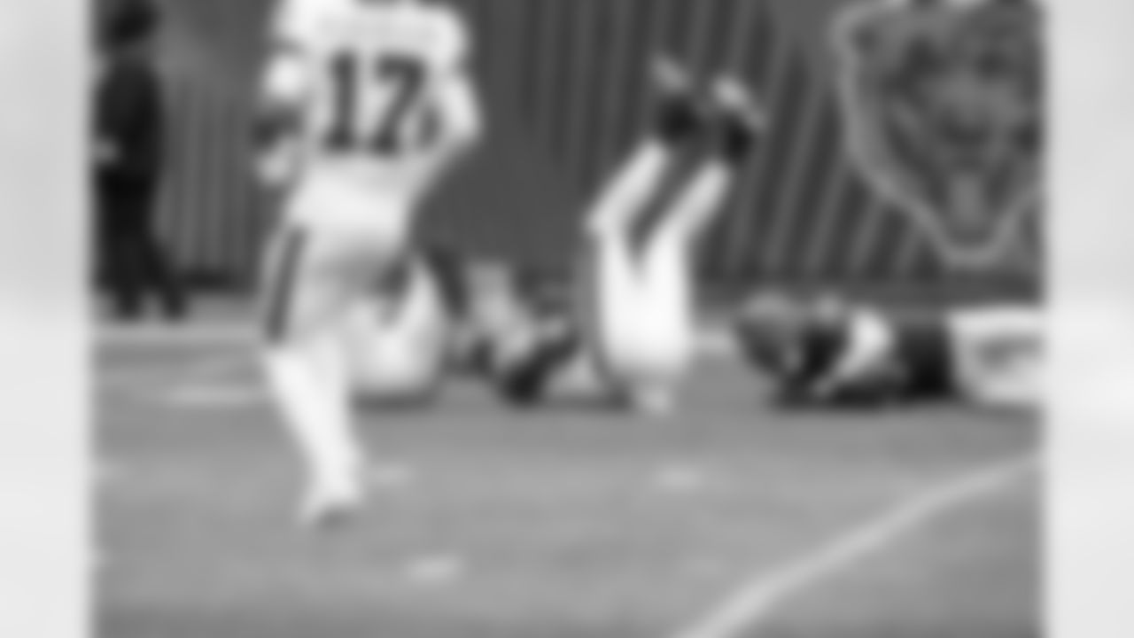 TE Theo Johnson (84)