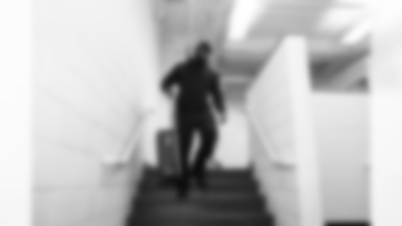 OT Andrew Thomas (78)