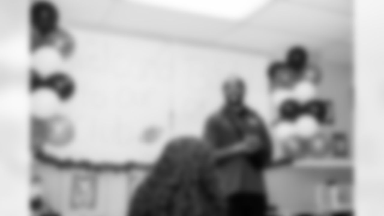 ILB Bobby Okereke (58)