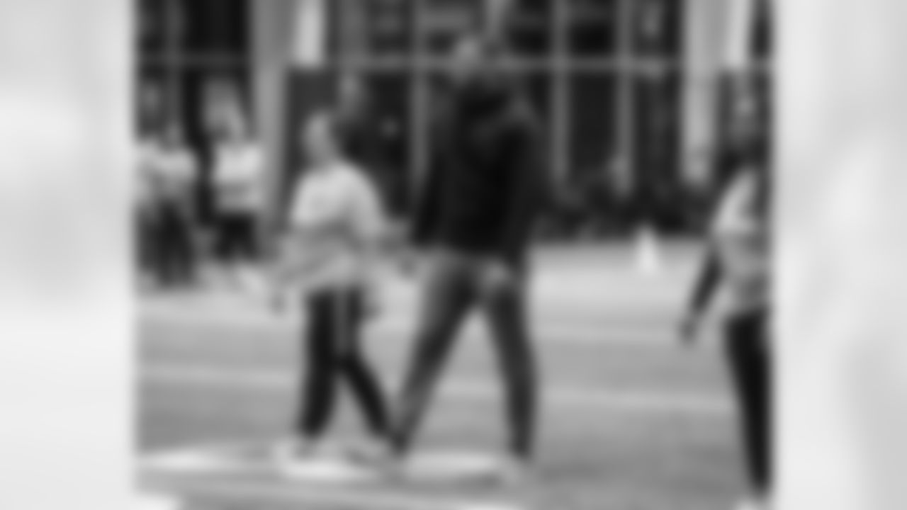 New York Giants defensive tackle Roy Robertson-Harris (95)