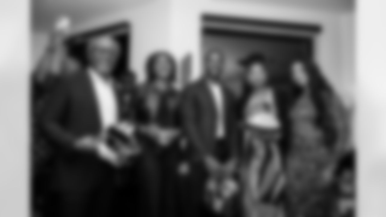 ILB Bobby Okereke (58)