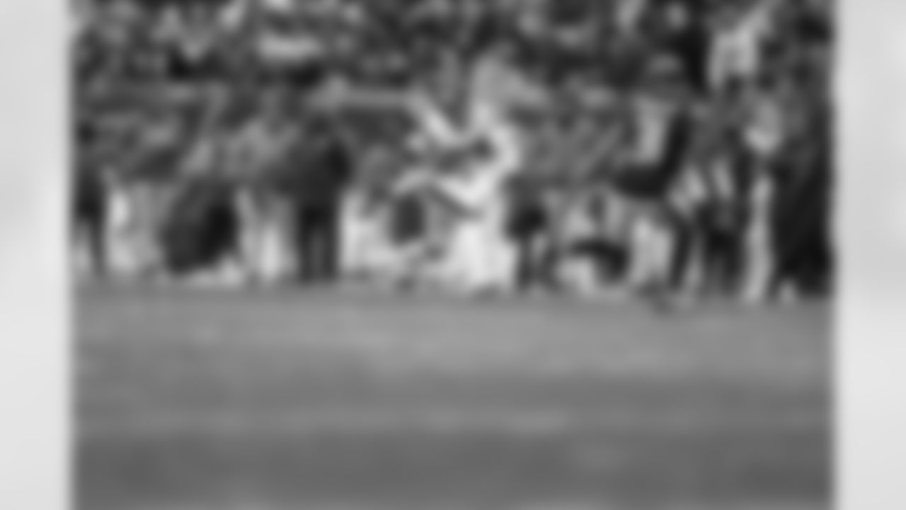 RB Tyrone Tracy Jr. (29)