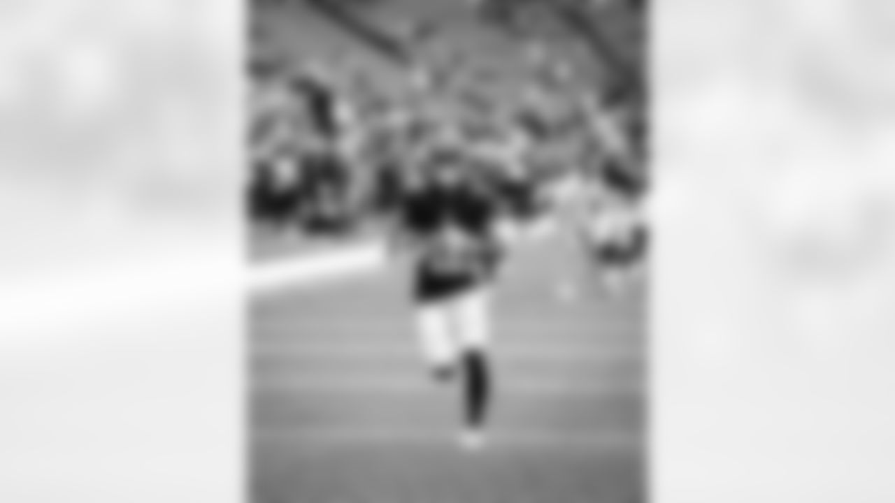 WR Jordan Bly (12)