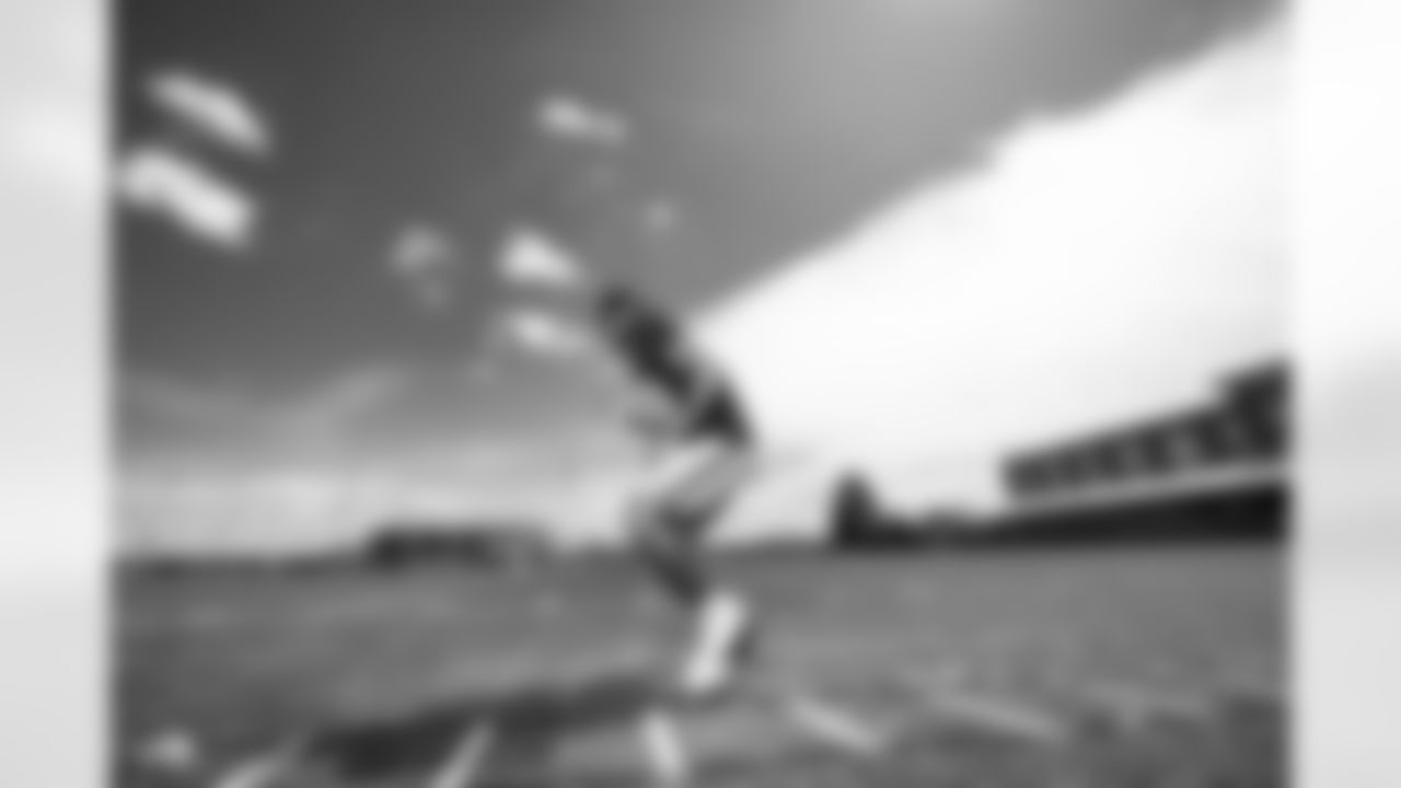 WR Jordan Bly (12)