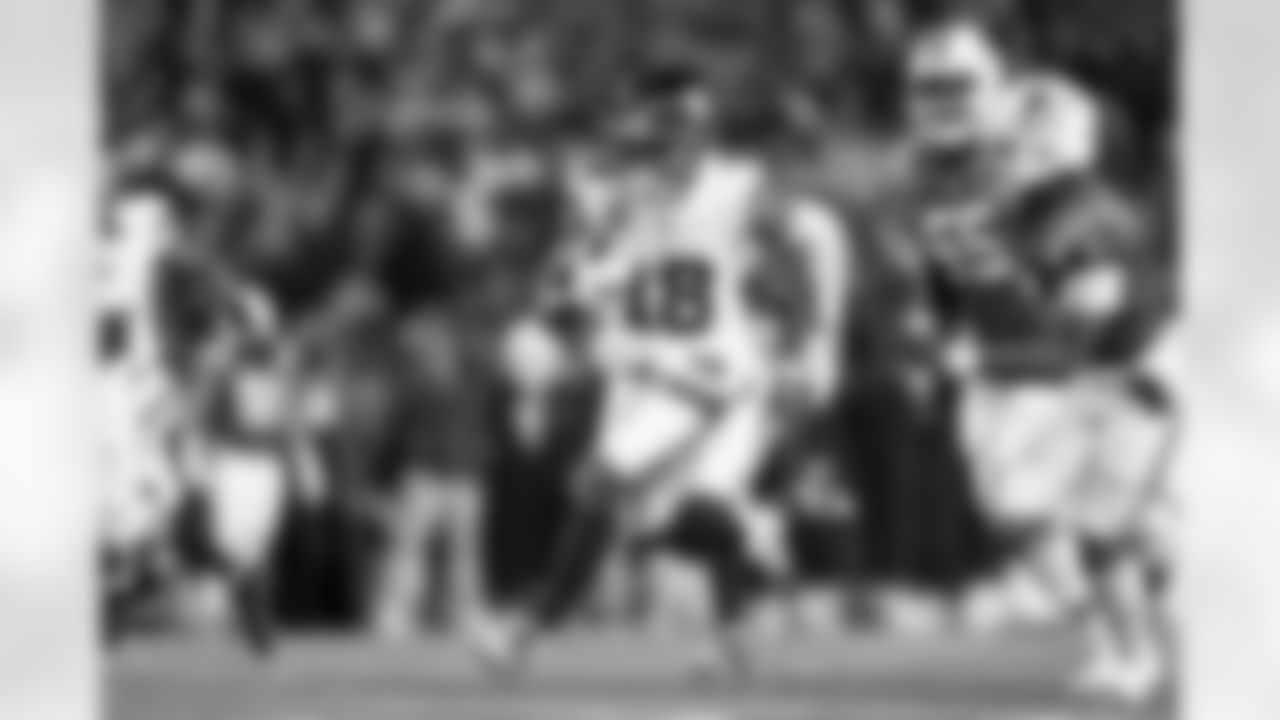 WR Darius Slayton (18)