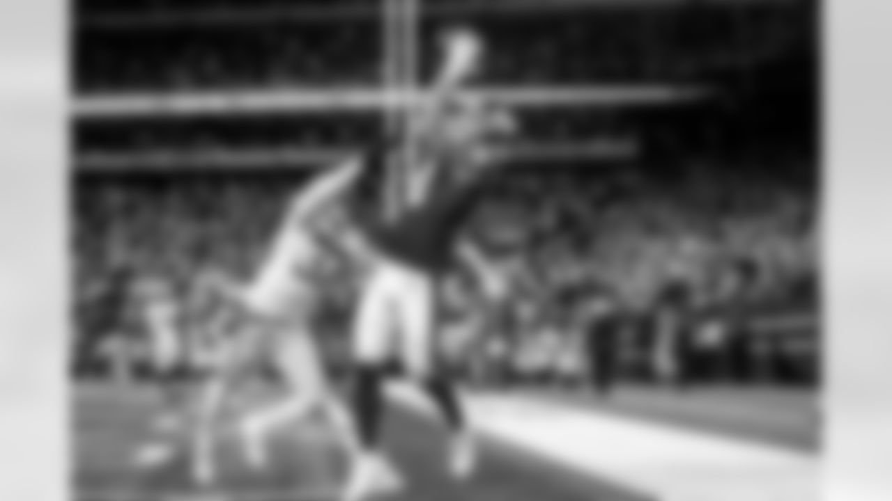 WR Isaiah Hodgins - Free Agent Signing from PIT PS (November 13)