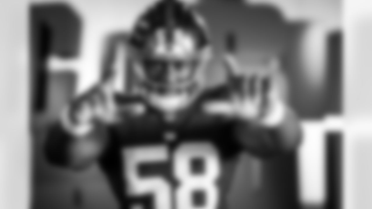 ILB Bobby Okereke (58)