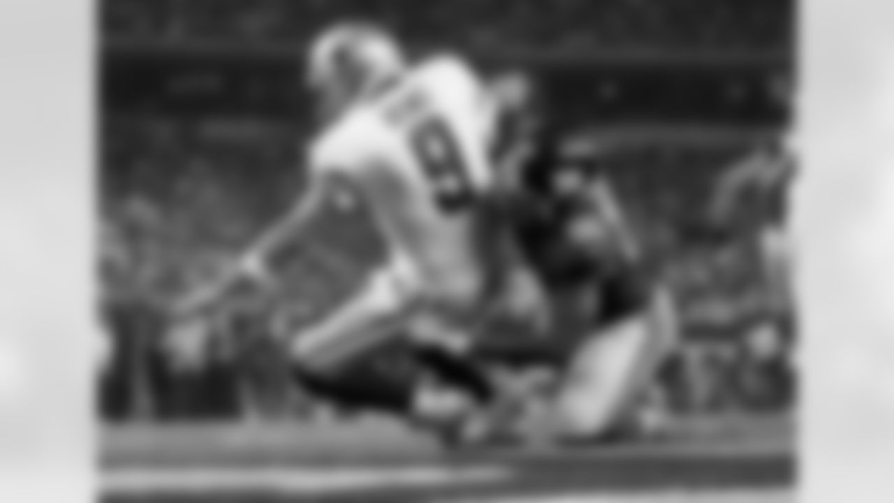 2015 Robert Ayers Jr. - 9.5 sacks