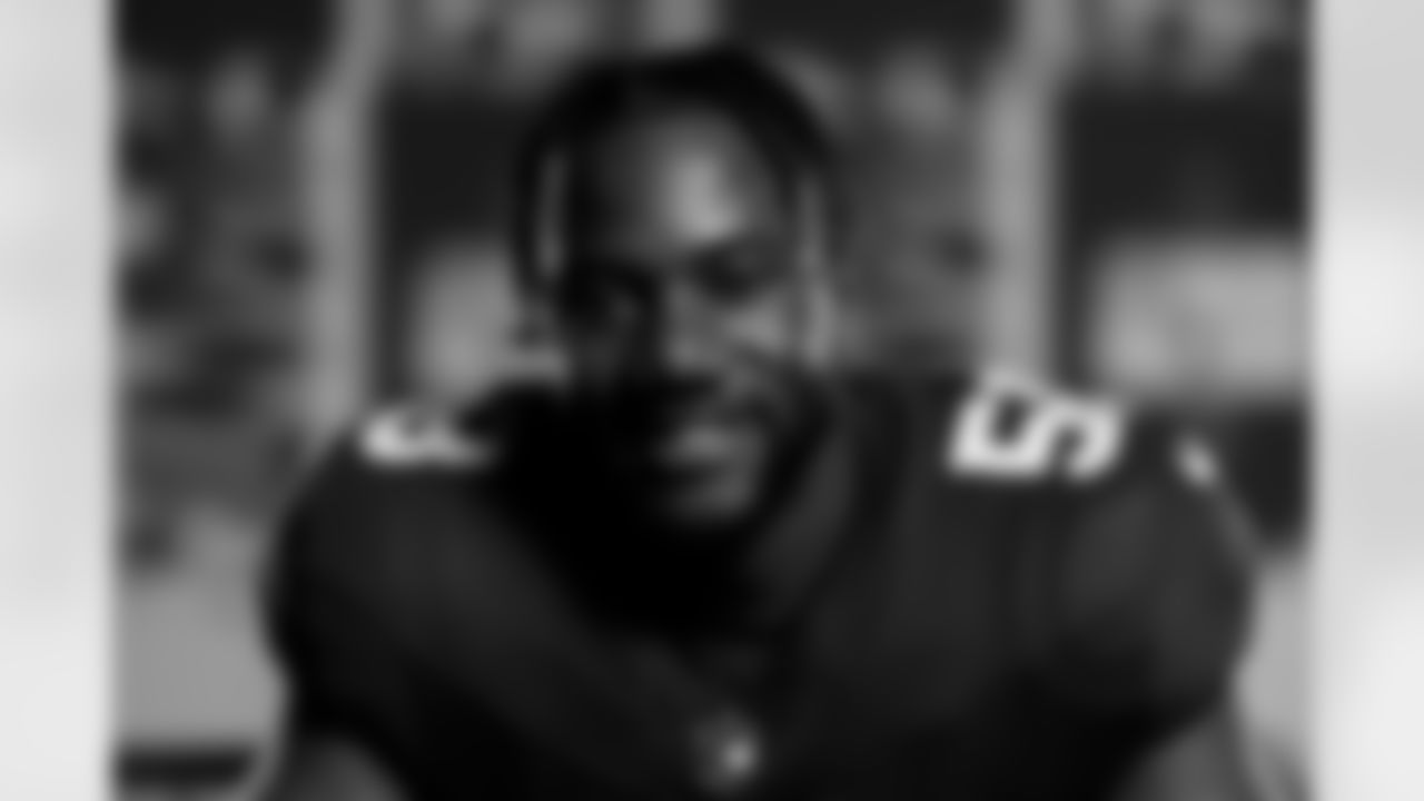 ILB Bobby Okereke (58)