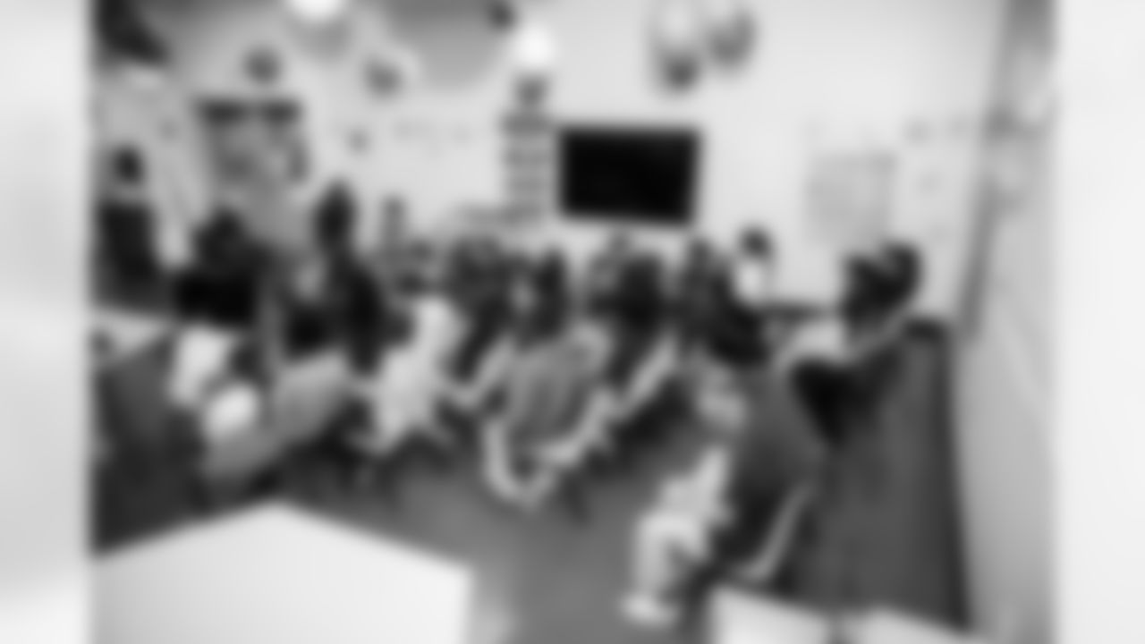 ILB Bobby Okereke (58)