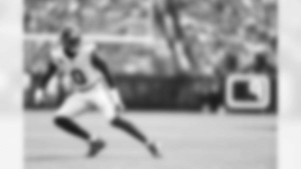 OLB Brian Burns (0)