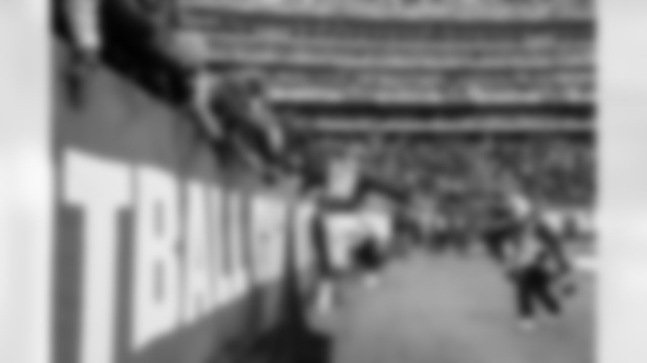 ILB Bobby Okereke (58)