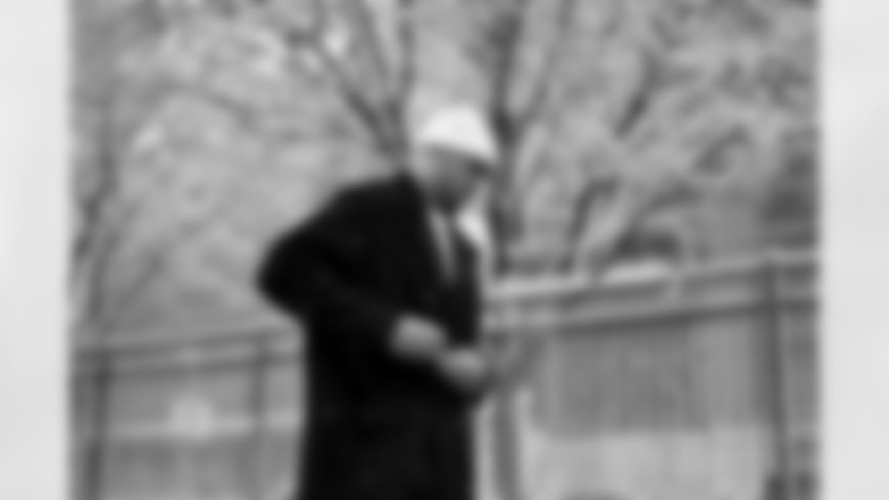 TE Theo Johnson (84)