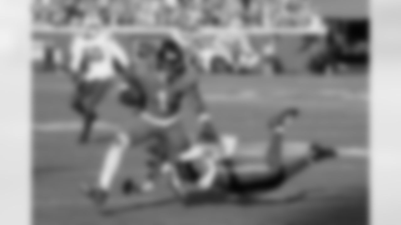 No. 21 Travis Etienne Jr., RB