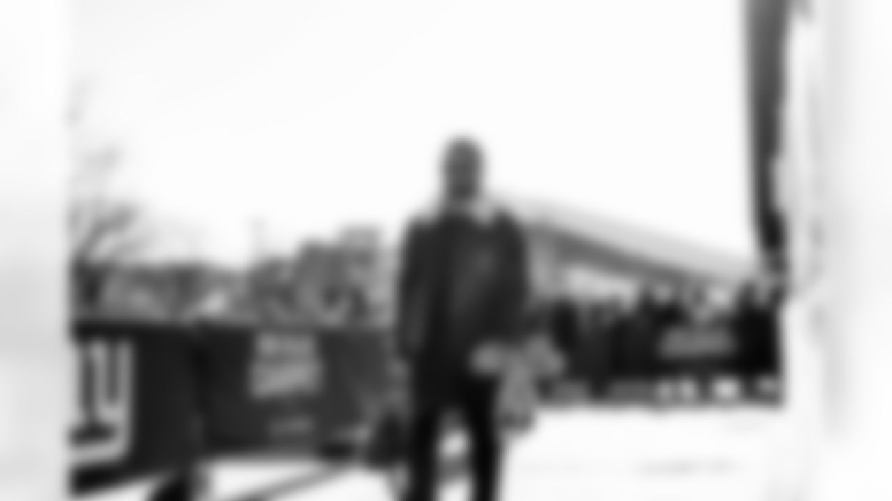 QB Russell Wilson (3)