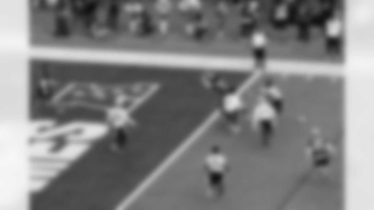 New York Giants wide receiver Malik Nabers (1) has his flag pulled before the goal line during the flag football event at the NFL Pro Bowl Games on Sunday, February 2, 2025, in Orlando, Fla. (Aaron M. Sprecher via AP)