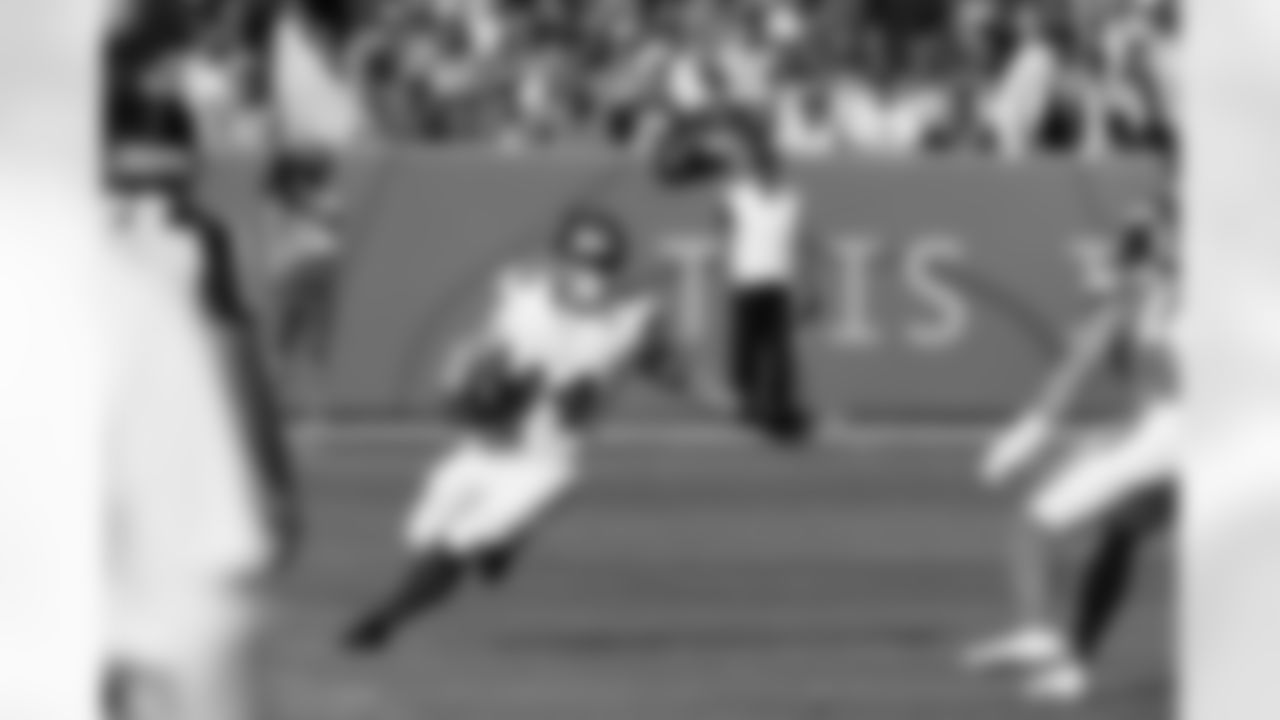 RB Cam Skattebo (44)