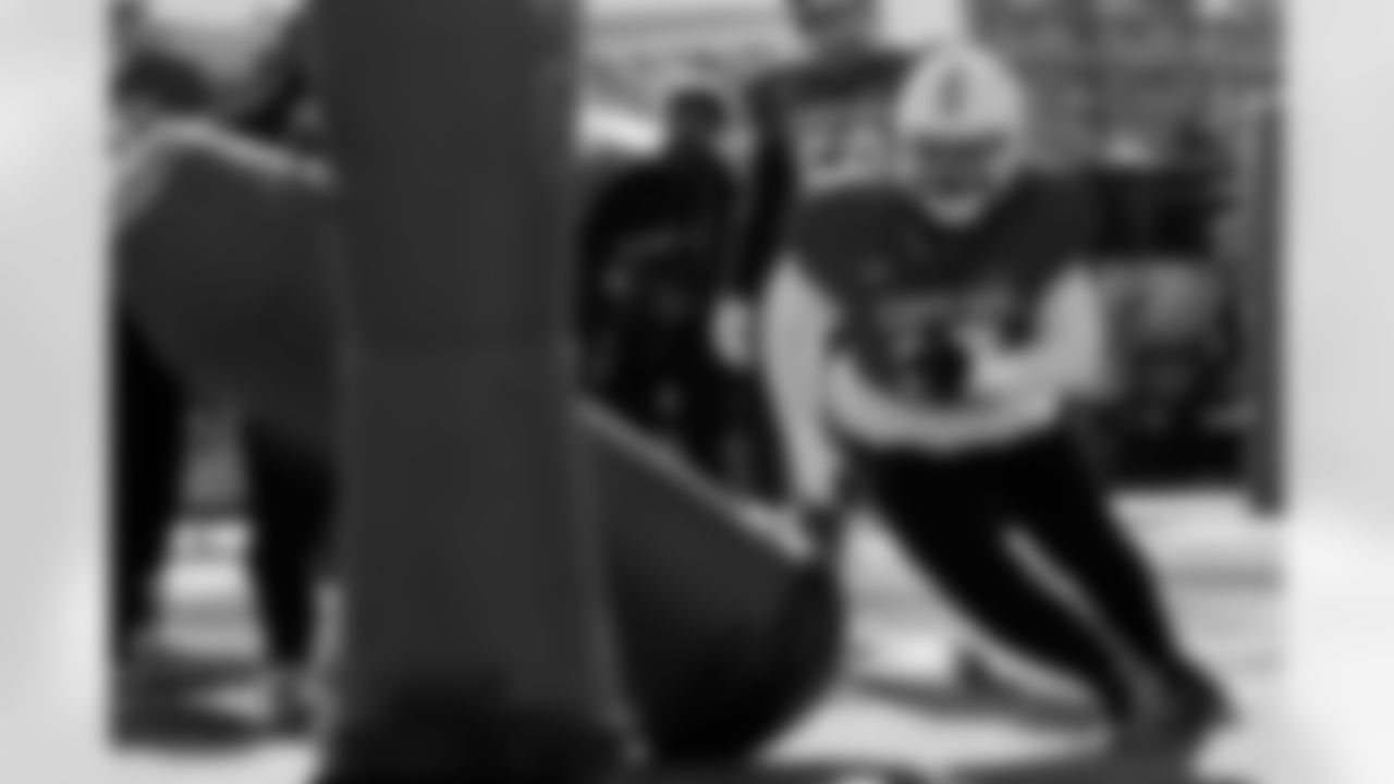 National Team defensive tackle Bryson Eason (20), of Tennessee, runs through drills during practice for the Senior Bowl NCAA college football game Tuesday, Jan. 27, 2026, in Mobile, Ala. (AP Photo/Butch Dill)