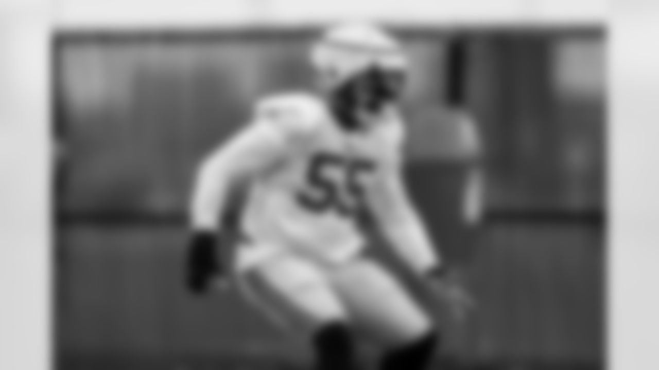OLB Boogie Basham (55)