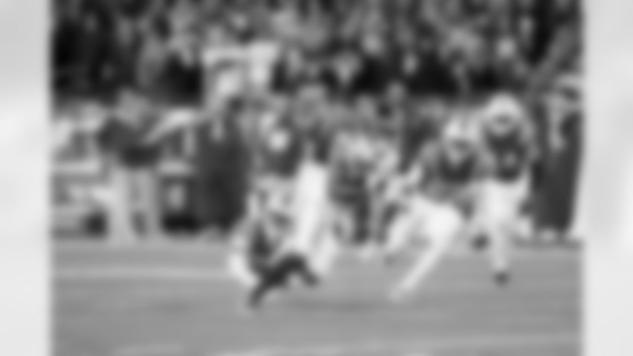 WR Darius Slayton (18)