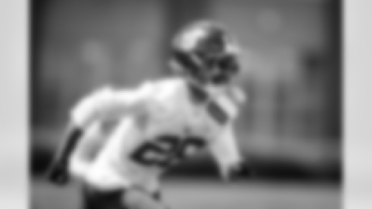 CB Cor'Dale Flott (28)