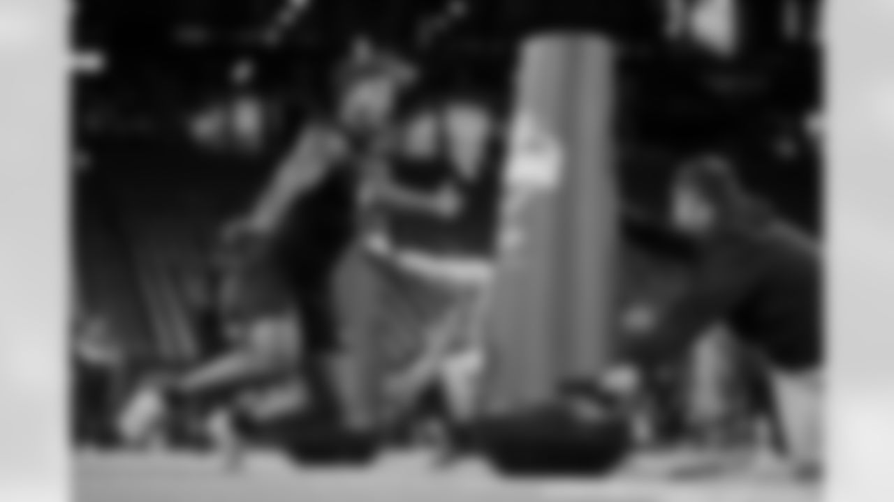 Texas A&M defensive lineman Cashius Howell (41) participates in a drill during the 2026 NFL Scouting Combine on Thursday, February 26, 2026 in Indianapolis, Indiana. (Cooper Neill/NFL)