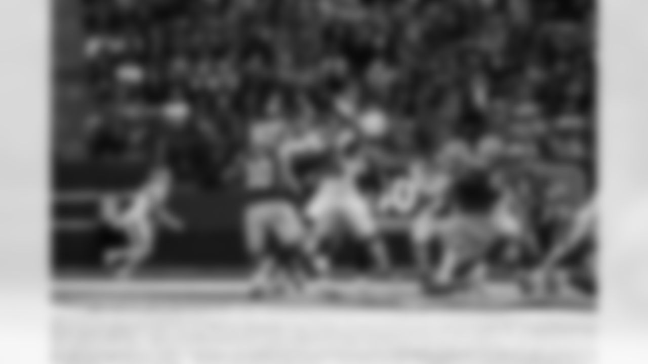 DT Roy Robertson-Harris (95)