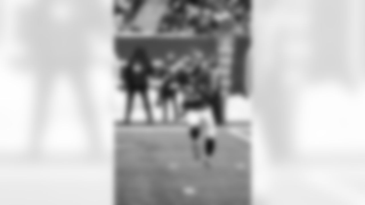 CB Dru Phillips (22)