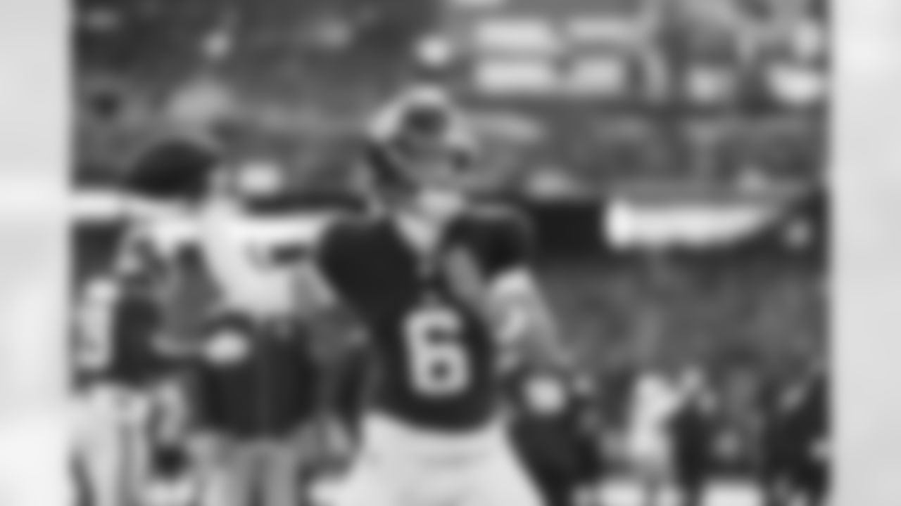 26_0104_CowboysLR_805