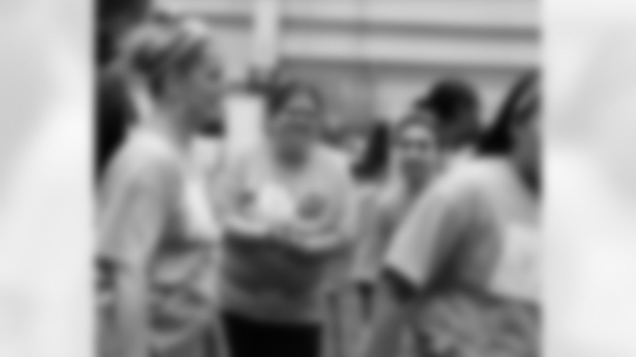 25_1027_BigBlueChallenge_EP453