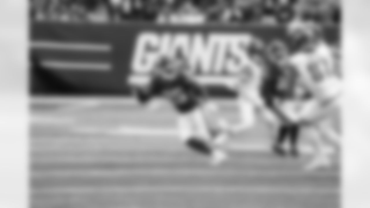 CB Deonte Banks (25)
