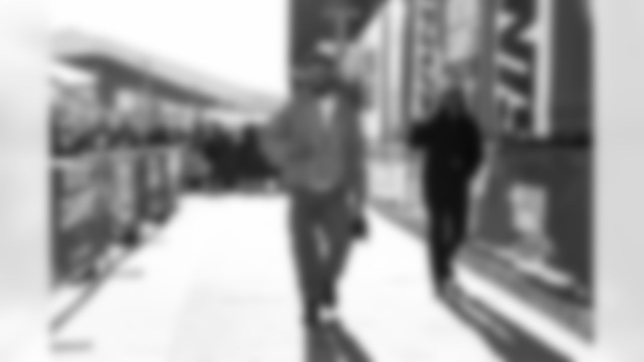 RB Tyrone Tracy Jr. (29)