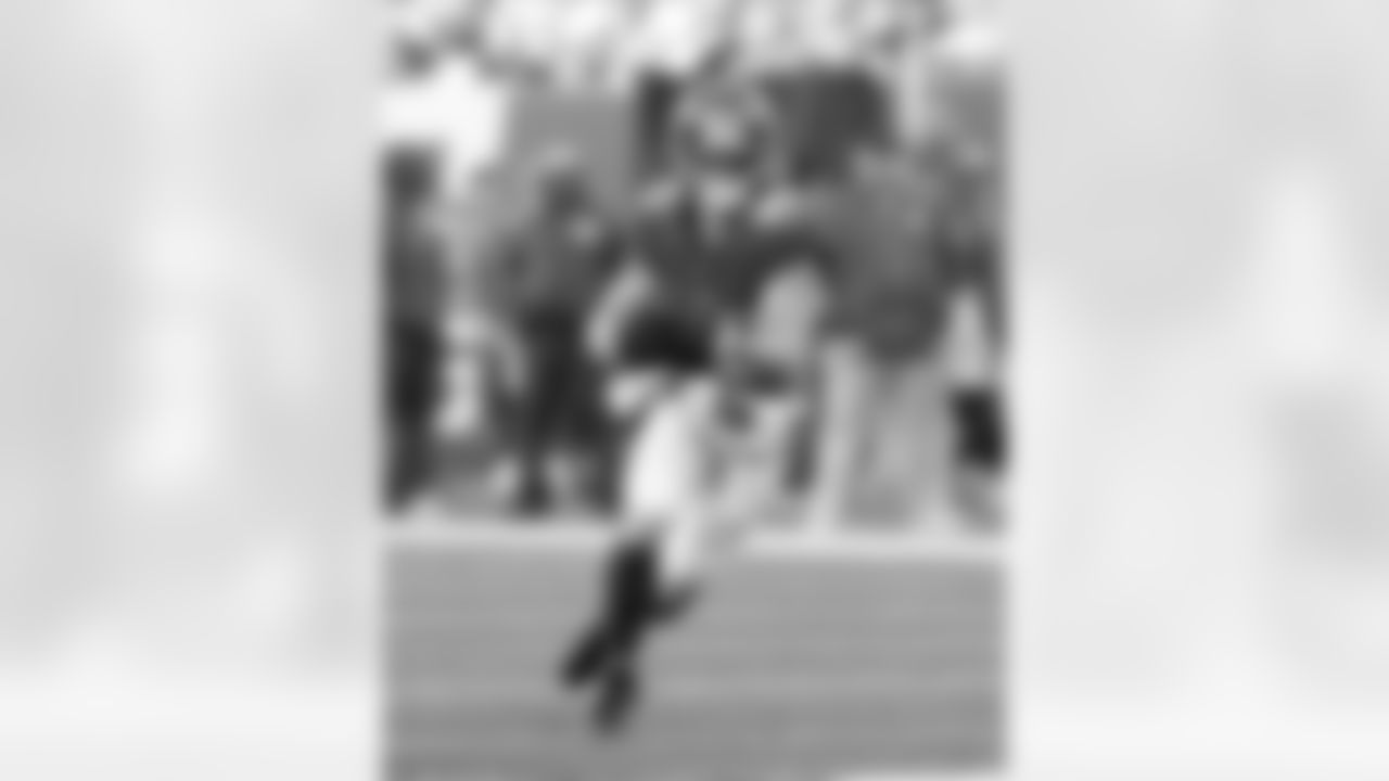 WR Gunner Olszewski (Unrestricted Free Agent)