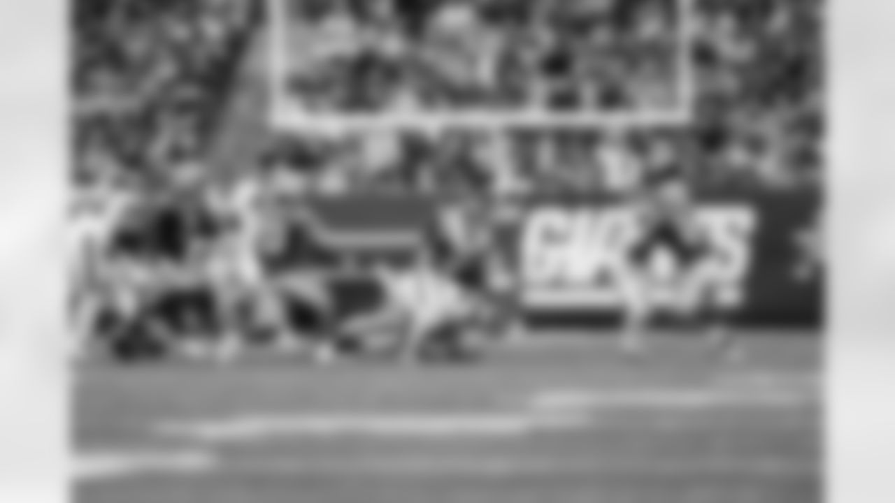 RB Tyrone Tracy Jr. (29)