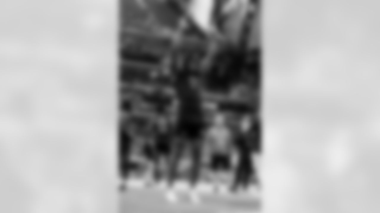 Missouri wide receiver Kevin Coleman Jr. (15) participates in a drill during the 2026 NFL Scouting Combine on Saturday, February 28, 2026 in Indianapolis, Indiana. (Lauren Leigh Bacho/NFL)