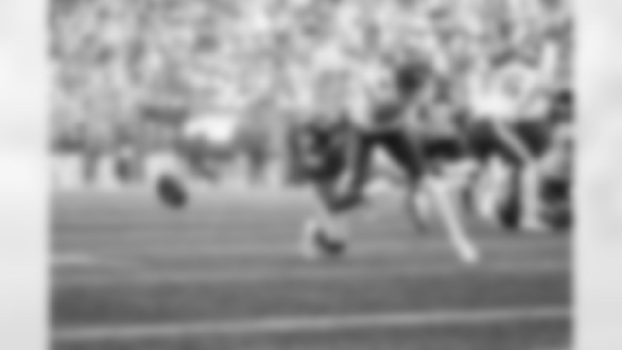 ILB Bobby Okereke (58)