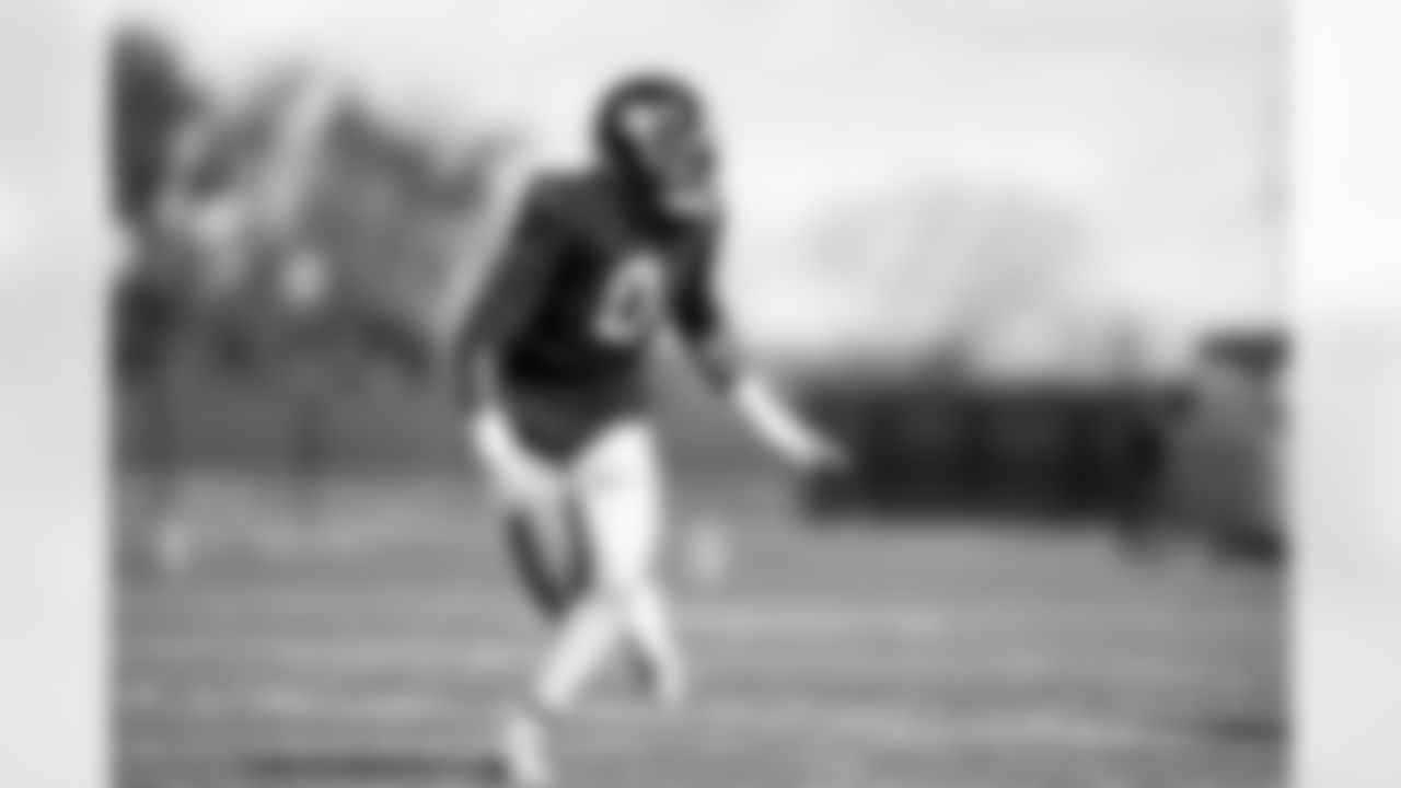 OLB Brian Burns (0)